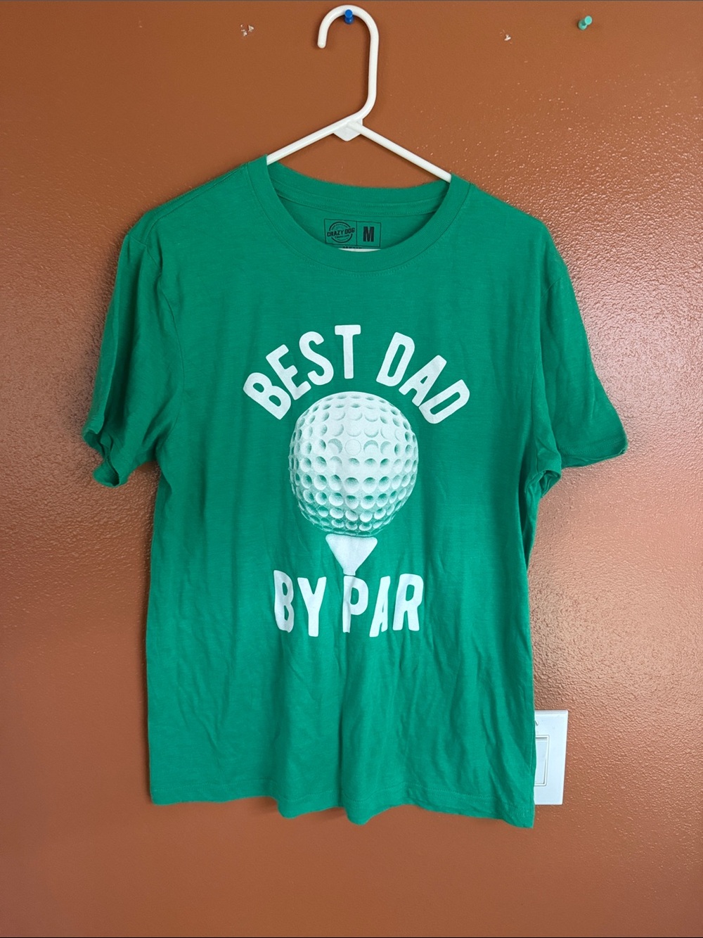 NWOT men’s medium golf tee